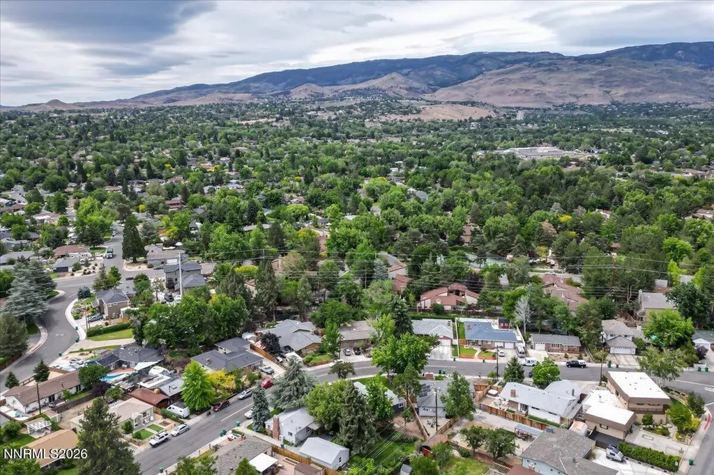 2485 Riviera Reno NV 89509