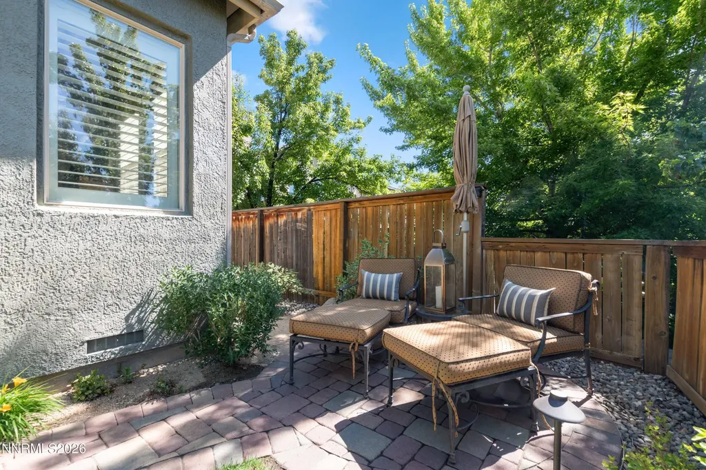 8724 Lynrock Reno NV 89523