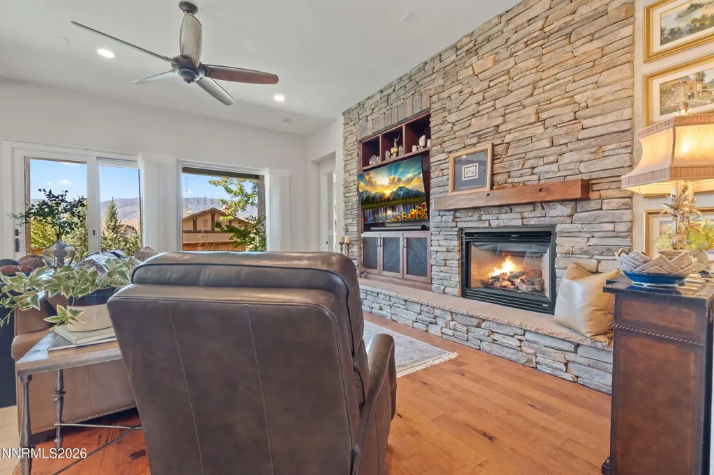 8724 Lynrock Reno NV 89523
