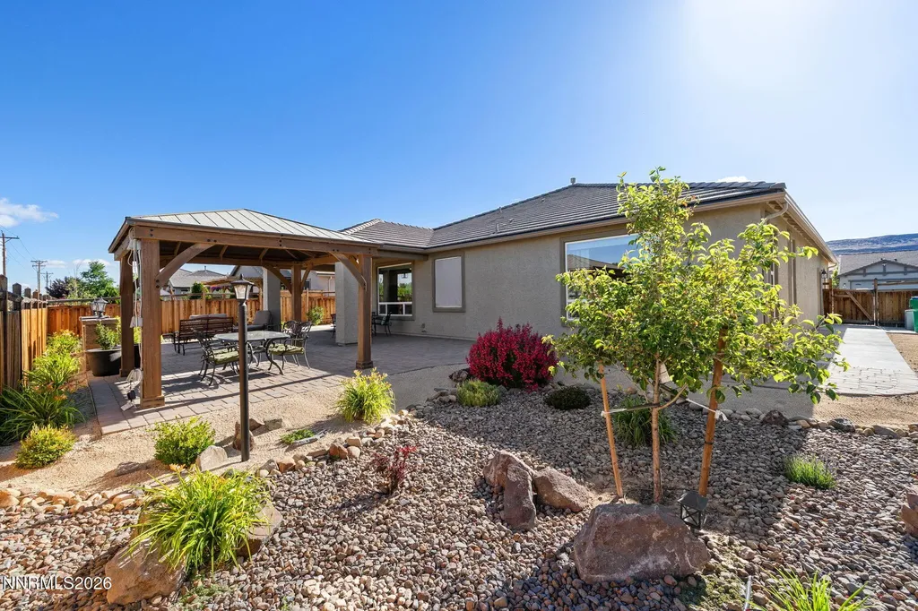 7239 Early Dawn Sparks NV 89436