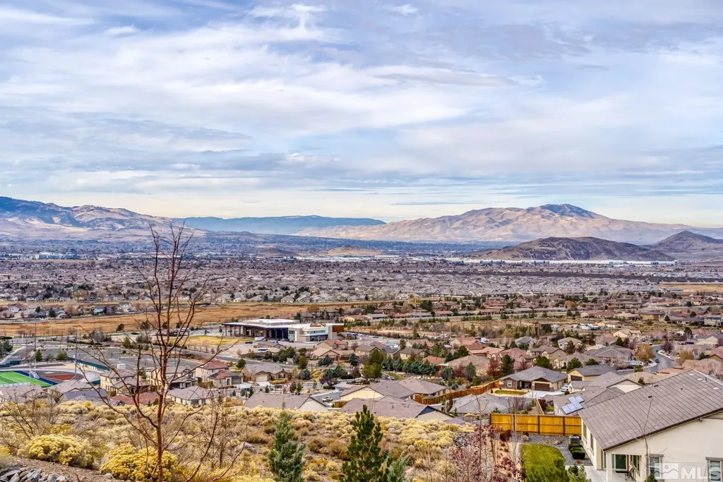 10513 Claim Jumper Reno NV 89521