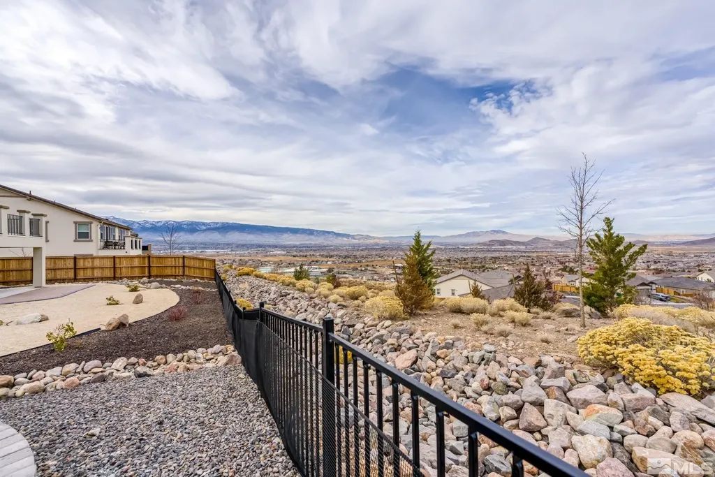 10513 Claim Jumper Reno NV 89521