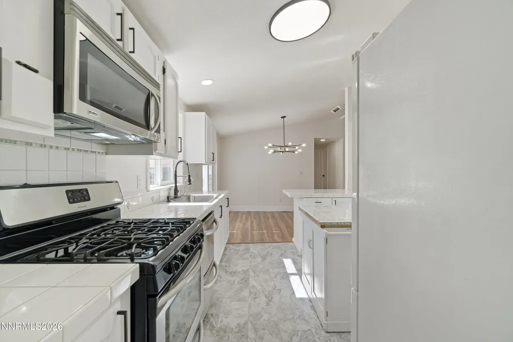 2820 Ramsey Silver Springs NV 89429