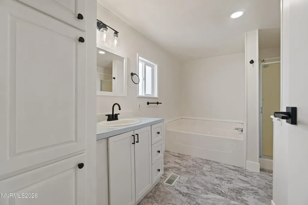 2820 Ramsey Silver Springs NV 89429