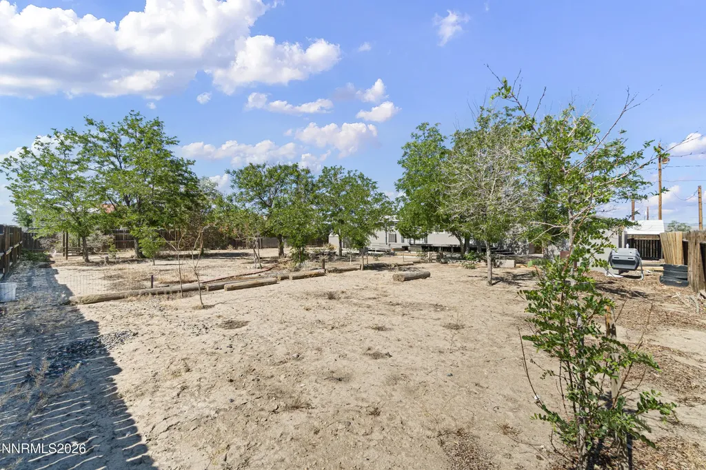 2820 Ramsey Silver Springs NV 89429