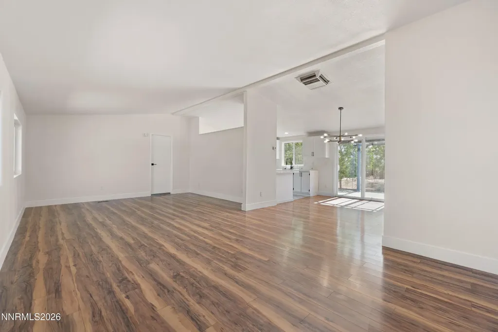 2820 Ramsey Silver Springs NV 89429