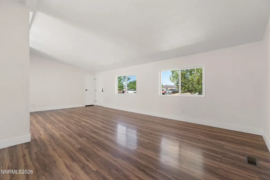 2820 Ramsey Silver Springs NV 89429