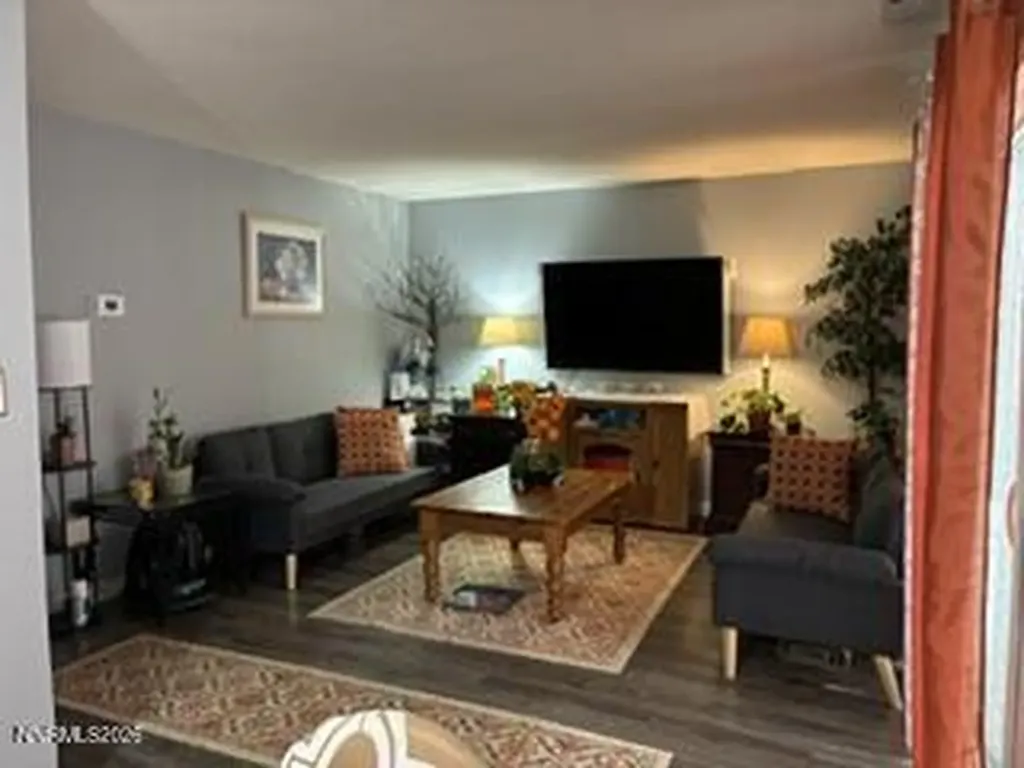 1537 Delucchi Reno NV 89502