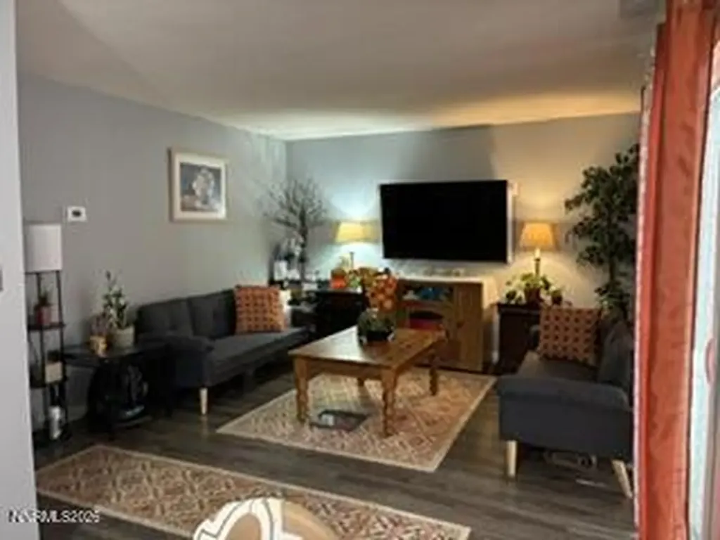 1537 Delucchi Reno NV 89502