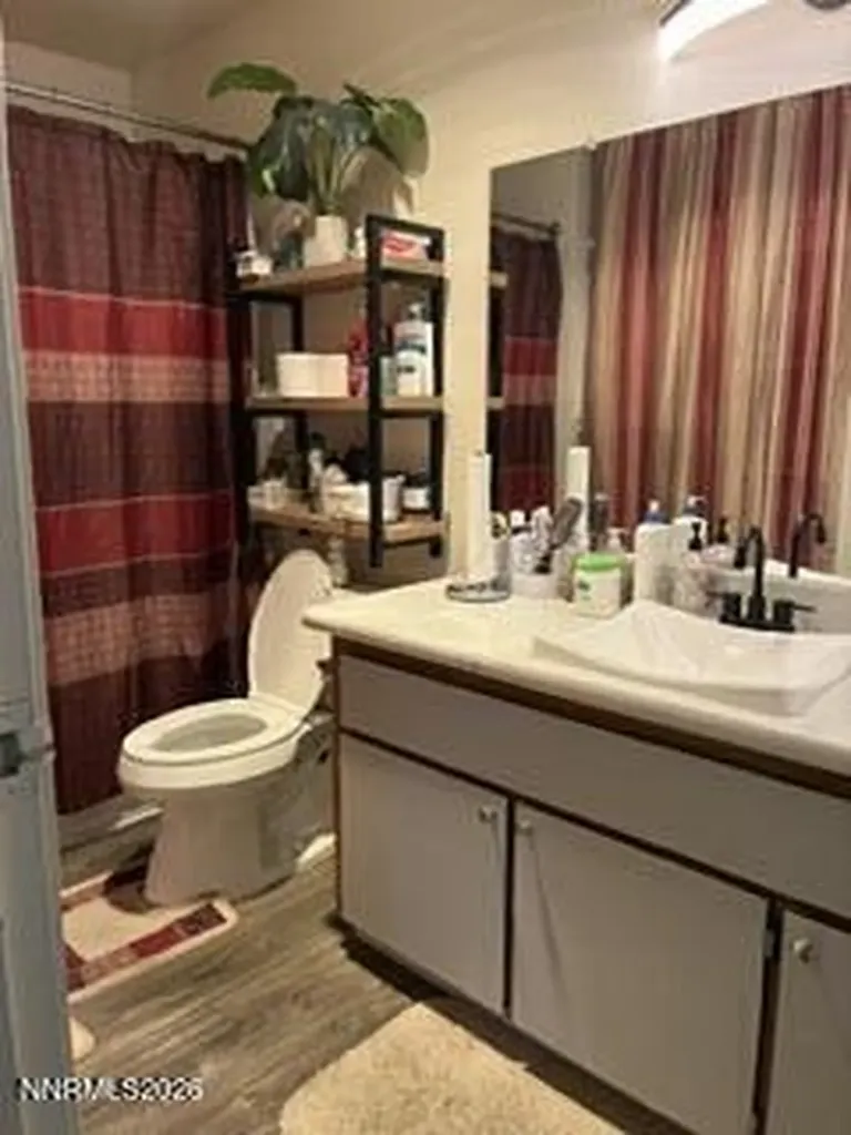 1537 Delucchi Reno NV 89502