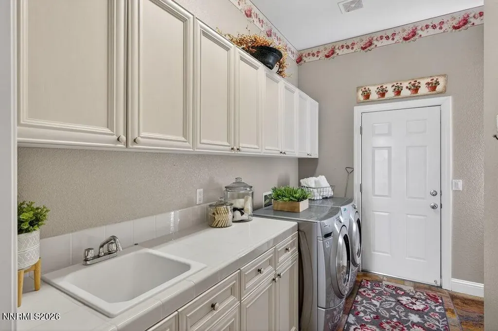 2596 Rampart Reno NV 89519