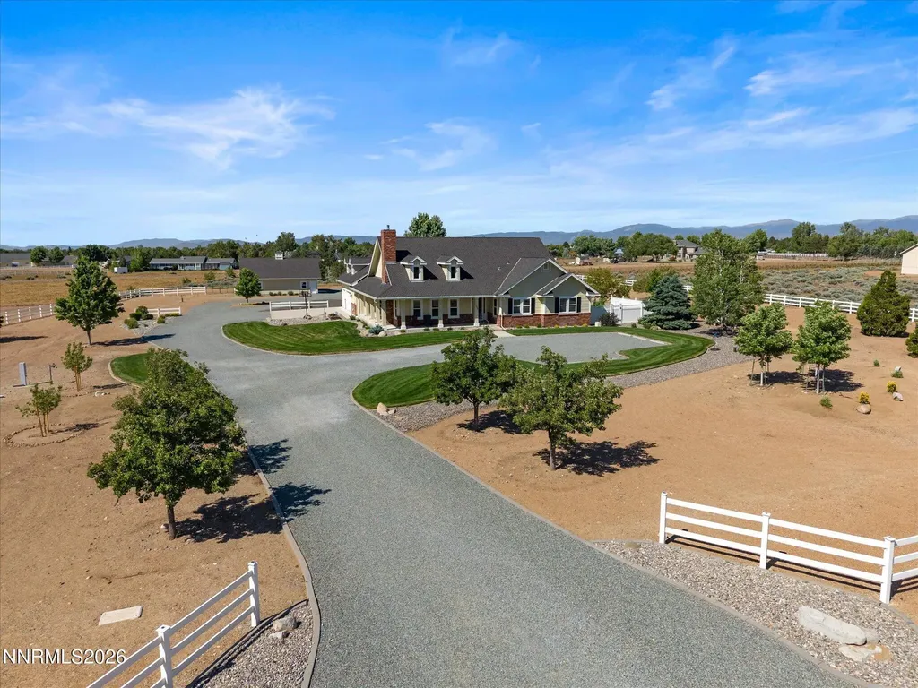 1056 Country Gardnerville NV 89460