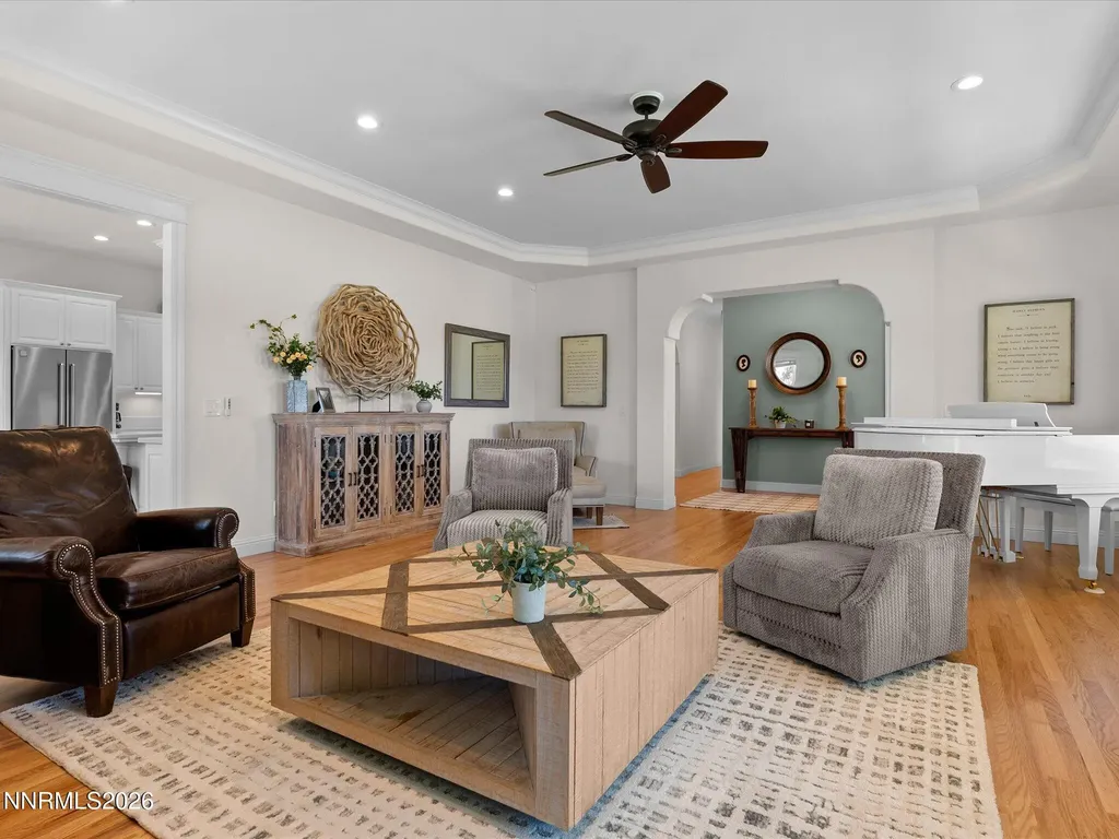 1056 Country Gardnerville NV 89460