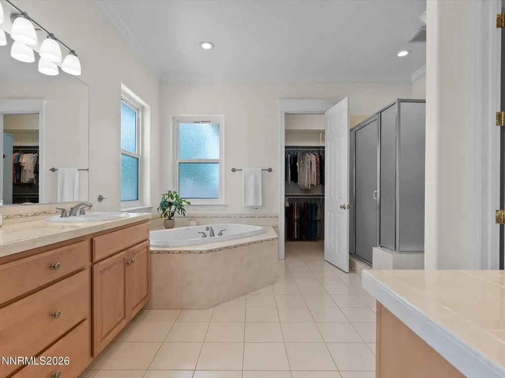 1056 Country Gardnerville NV 89460