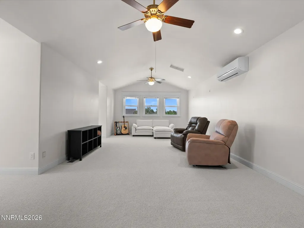1056 Country Gardnerville NV 89460