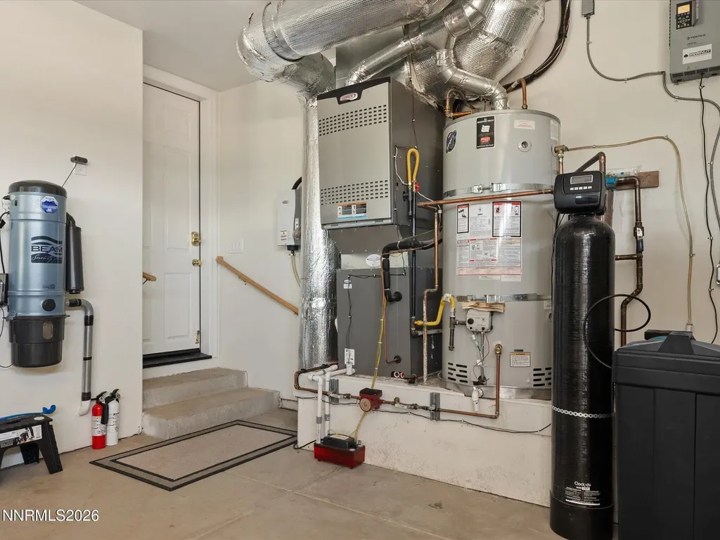 1056 Country Gardnerville NV 89460