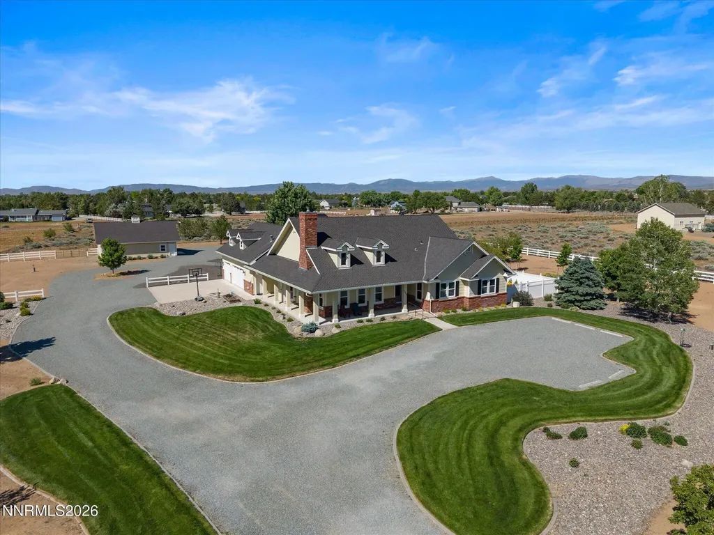 1056 Country Gardnerville NV 89460