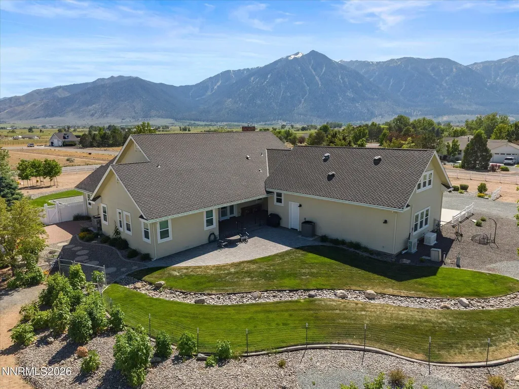 1056 Country Gardnerville NV 89460