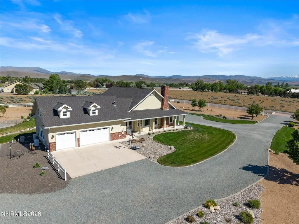 1056 Country Gardnerville NV 89460