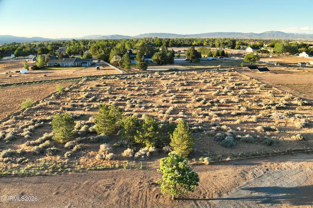 1056 Country Gardnerville NV 89460