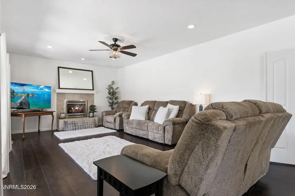 109 Augusta Dayton NV 89403