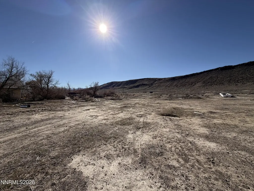 8645 Karen Silver Springs NV 89429