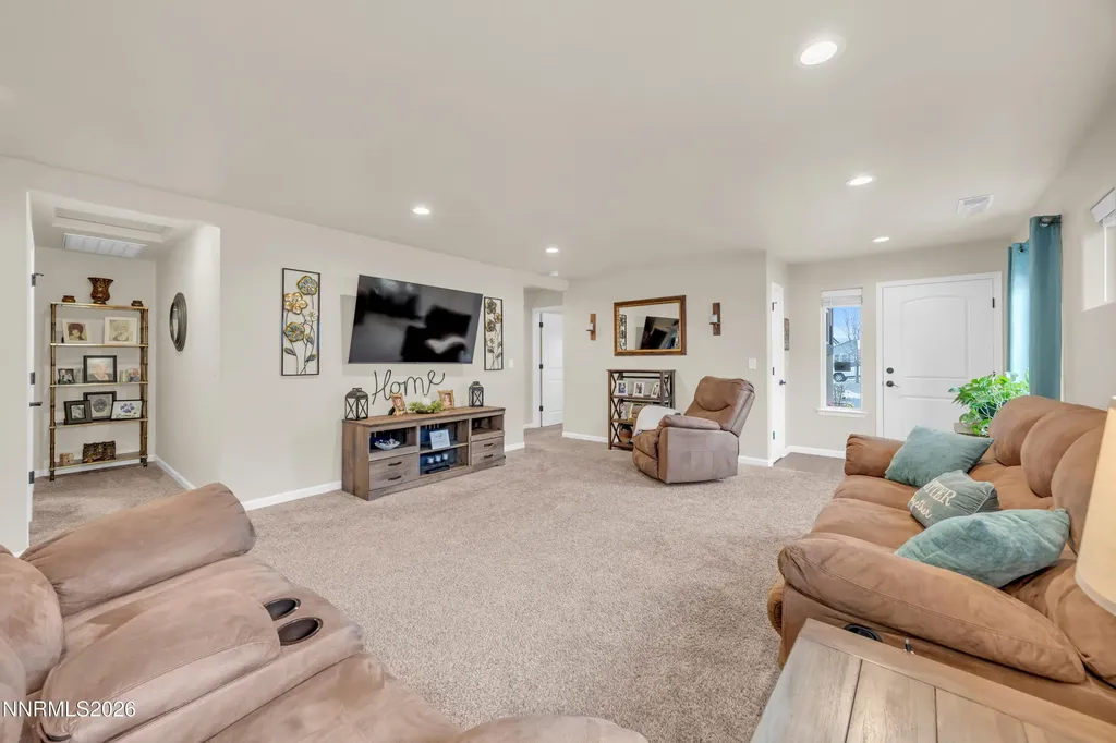 2552 Ladera Fallon NV 89406