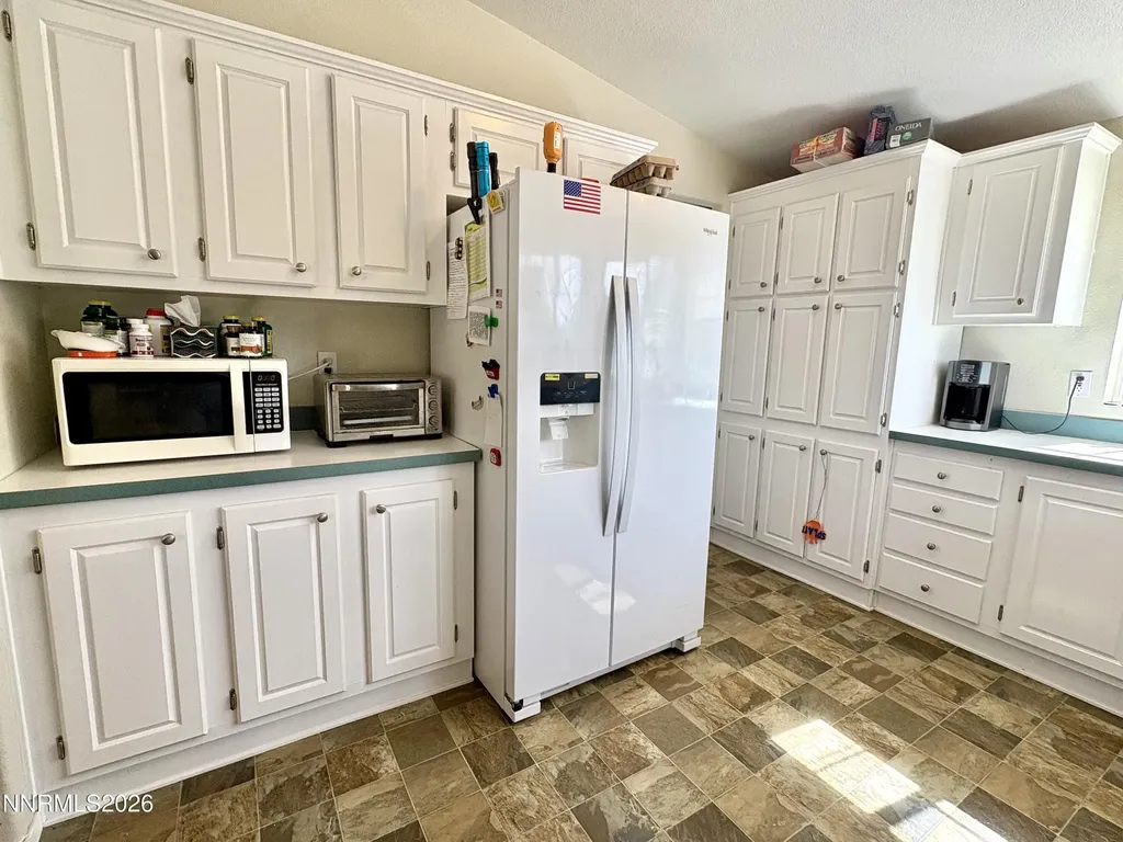 6249 Nugget Winnemucca NV 89445