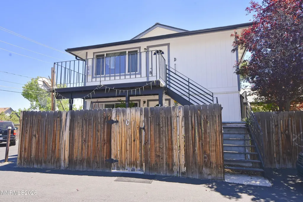 1513 Edmonds Carson City NV 89701