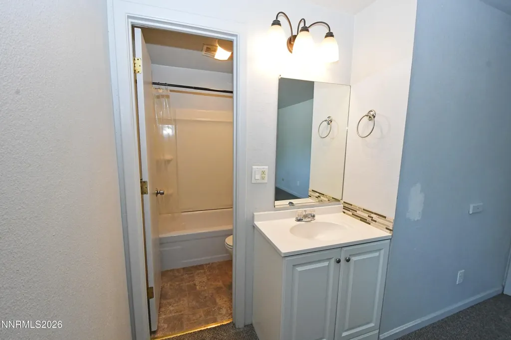 1513 Edmonds Carson City NV 89701