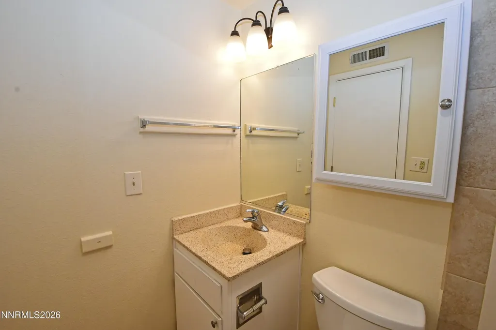 1513 Edmonds Carson City NV 89701
