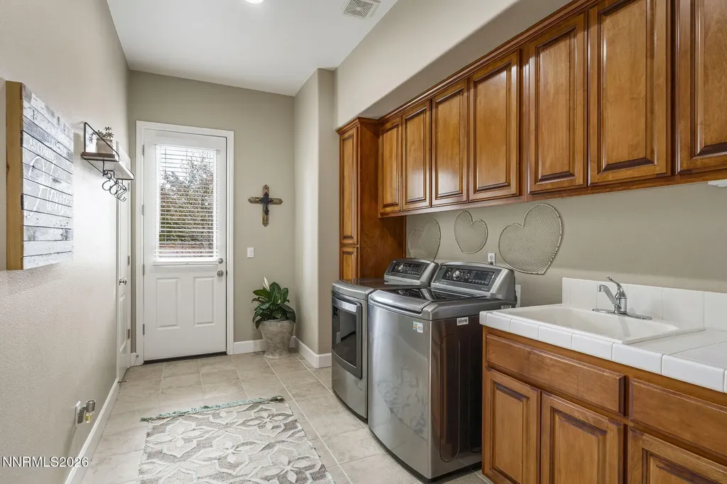 8645 Tom Kite Reno NV 89523
