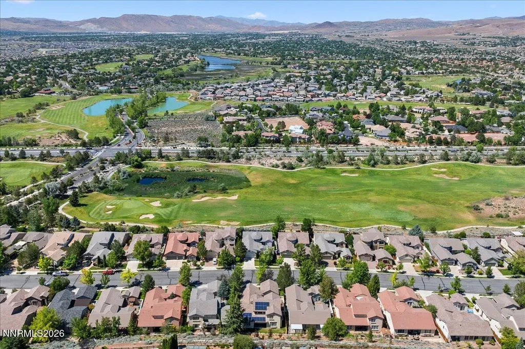 3083 Ten Mile Sparks NV 89436