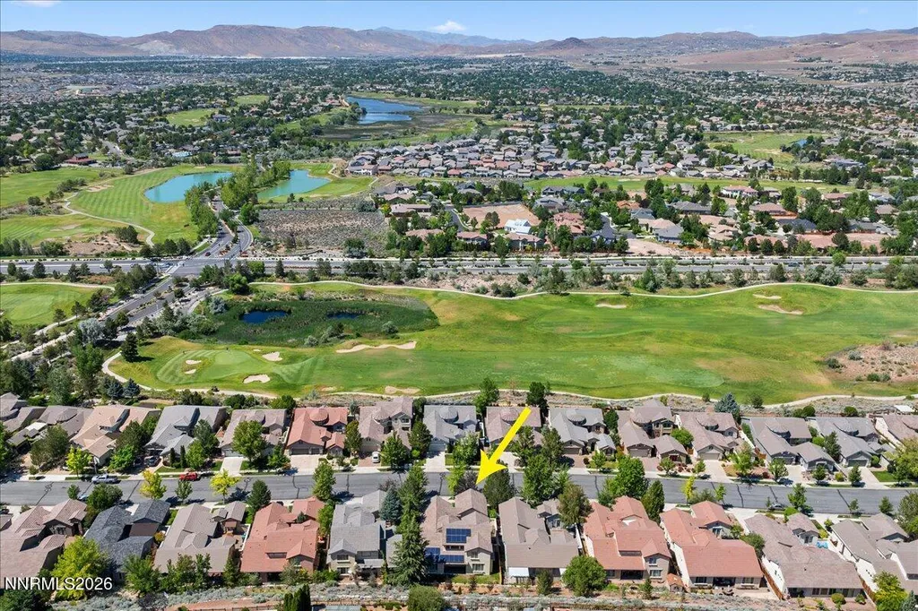 3083 Ten Mile Sparks NV 89436