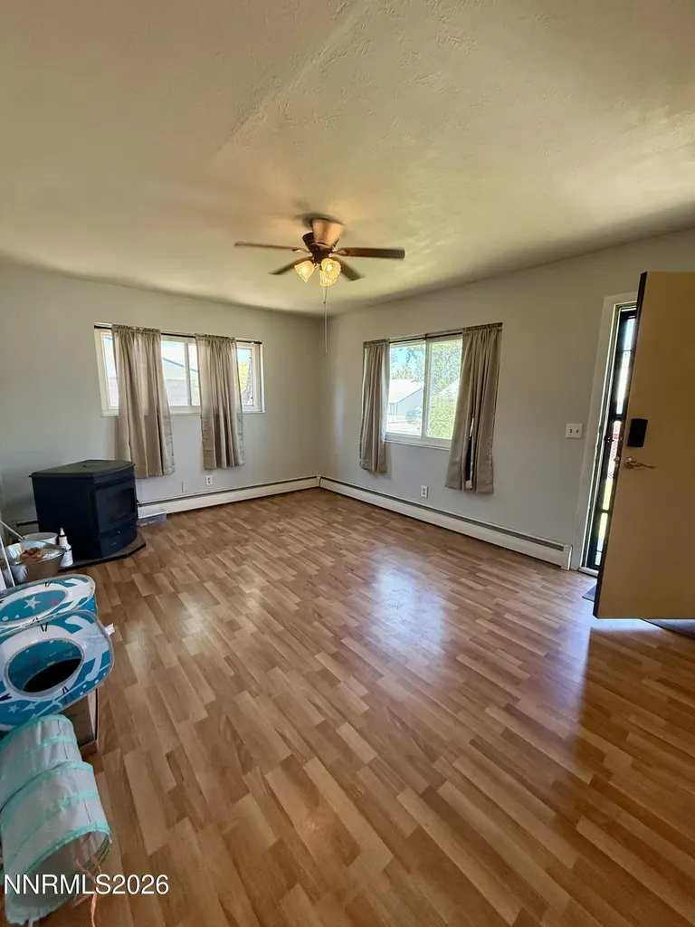 1652 Lohanton Winnemucca NV 89445