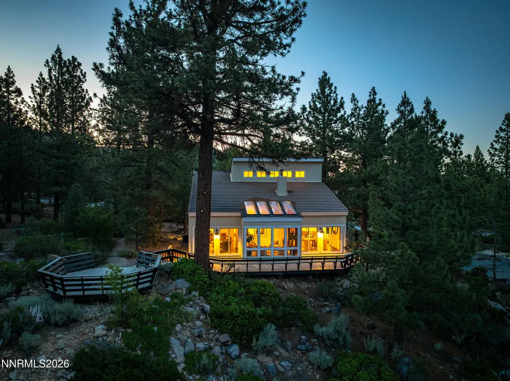 455 Blue Spruce Reno NV 89511