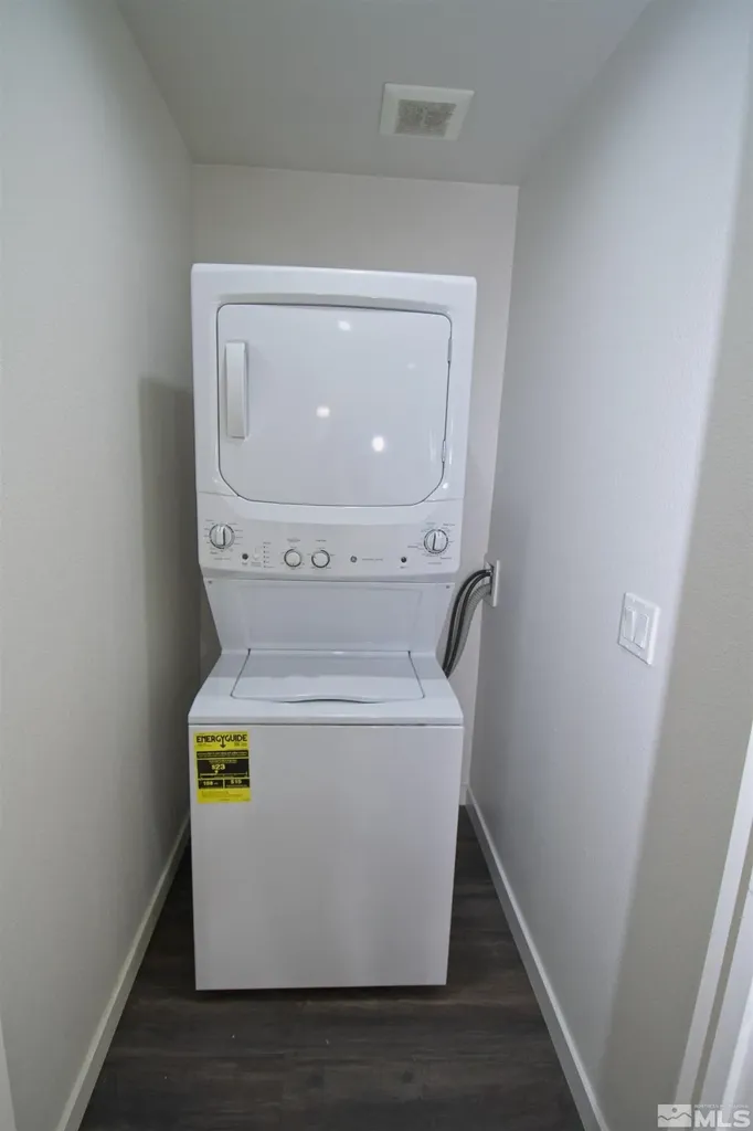 626 Valley Reno NV 89512