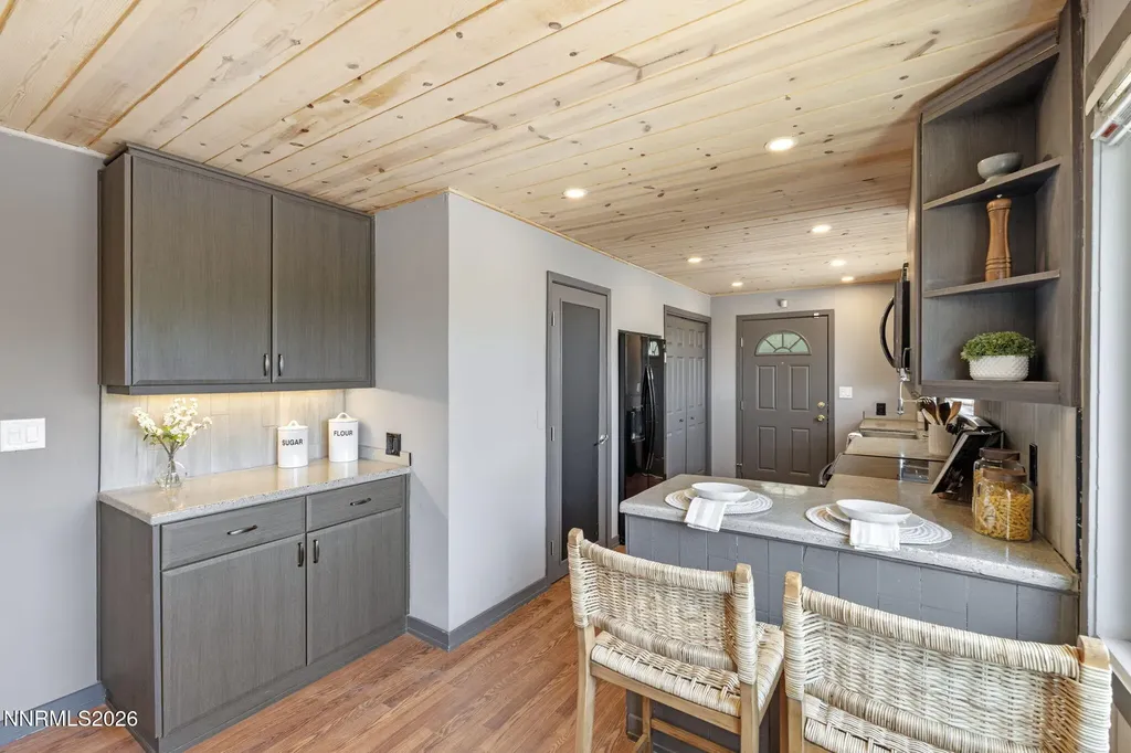3160 Comstock Reno NV 89512