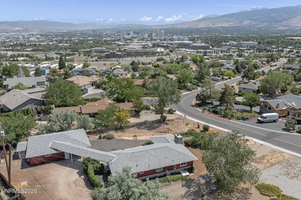 3160 Comstock Reno NV 89512