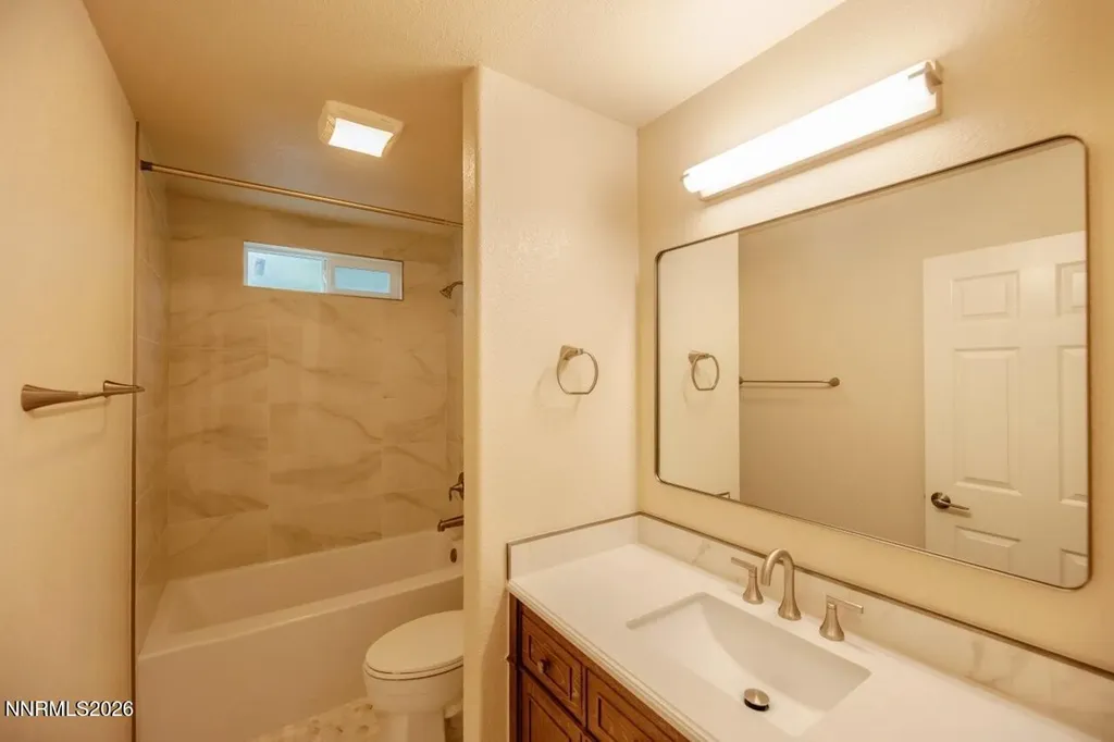 7562 Wheeldale Reno NV 89511