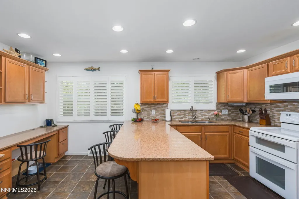 5885 Foxtail Reno NV 89502