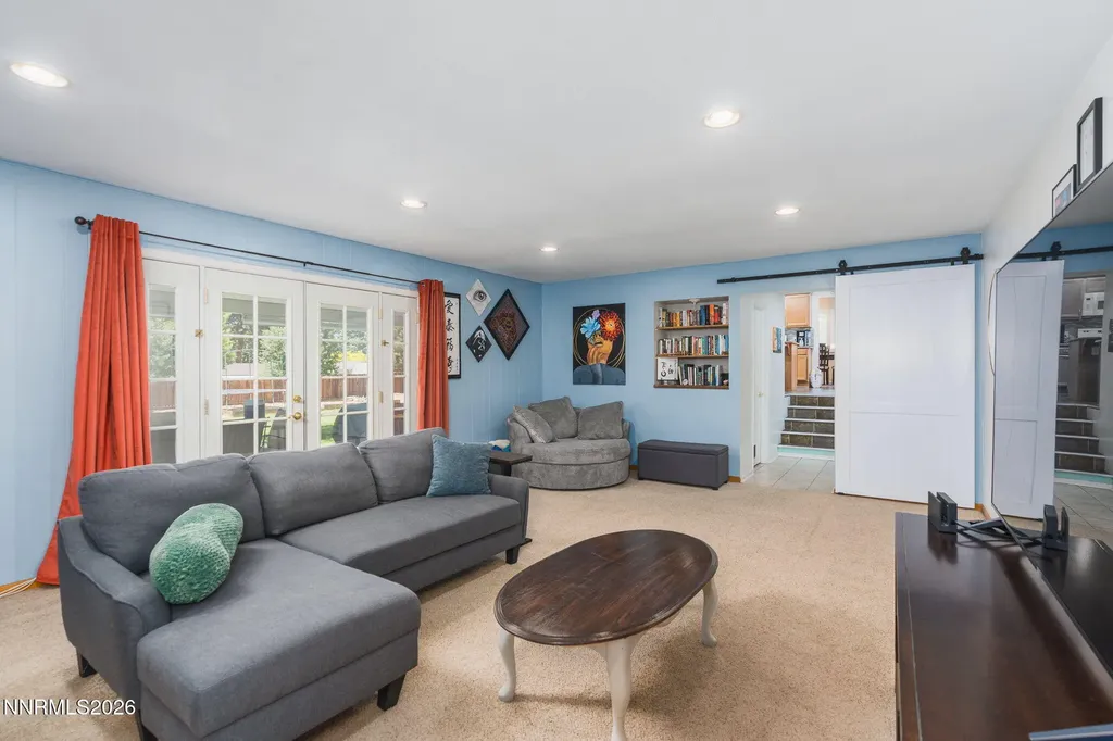 5885 Foxtail Reno NV 89502