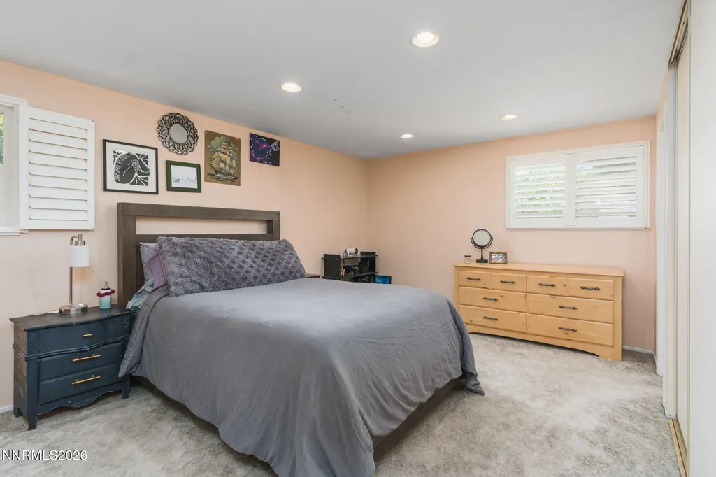 5885 Foxtail Reno NV 89502