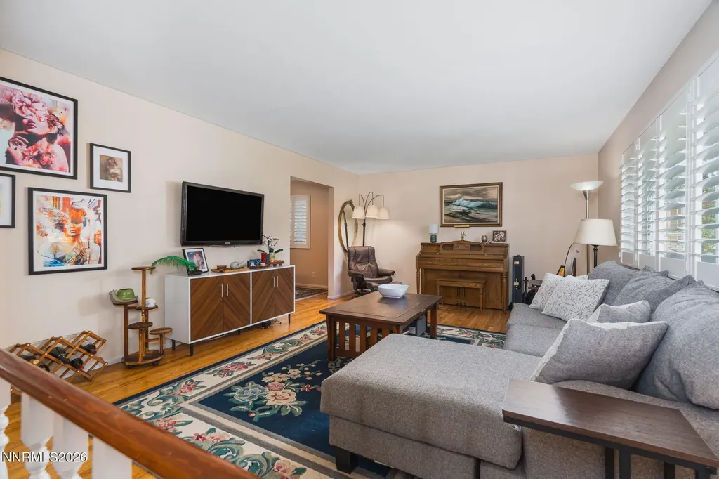 5885 Foxtail Reno NV 89502