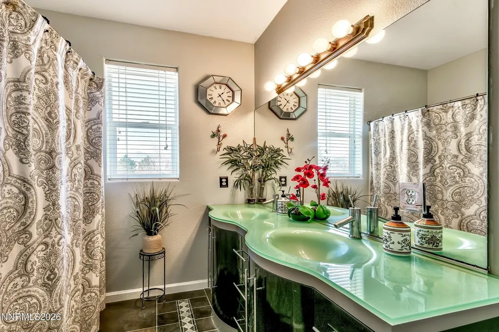 2827 Wade Minden NV 89423