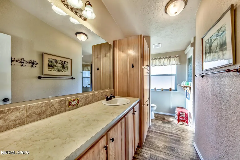 2827 Wade Minden NV 89423