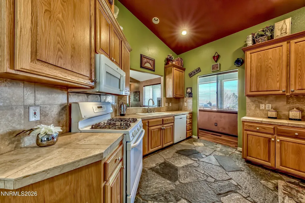2827 Wade Minden NV 89423