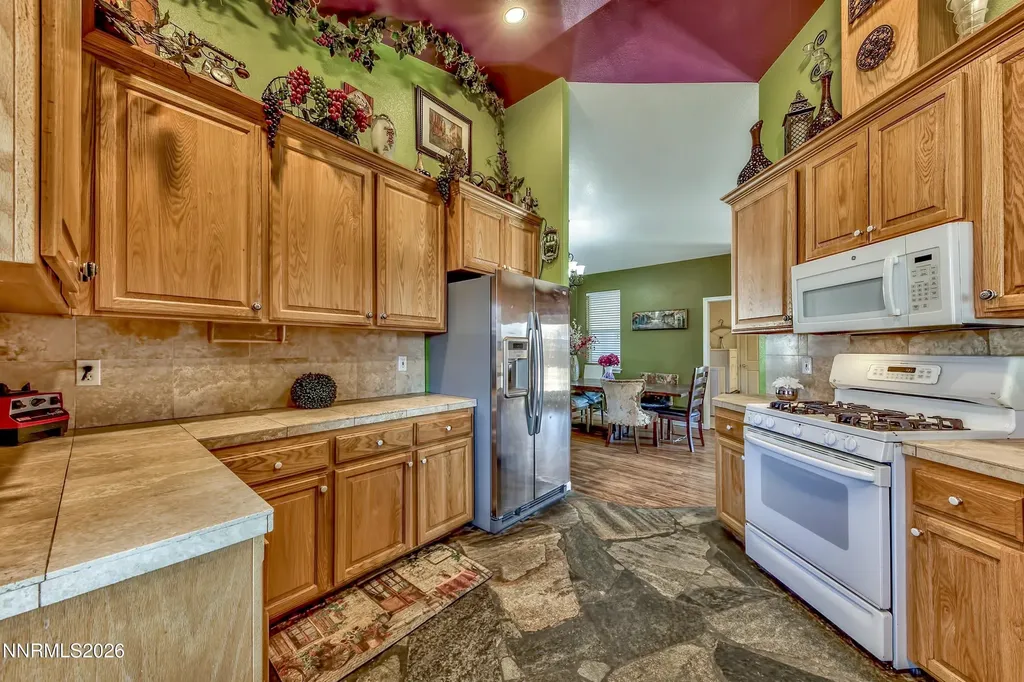 2827 Wade Minden NV 89423