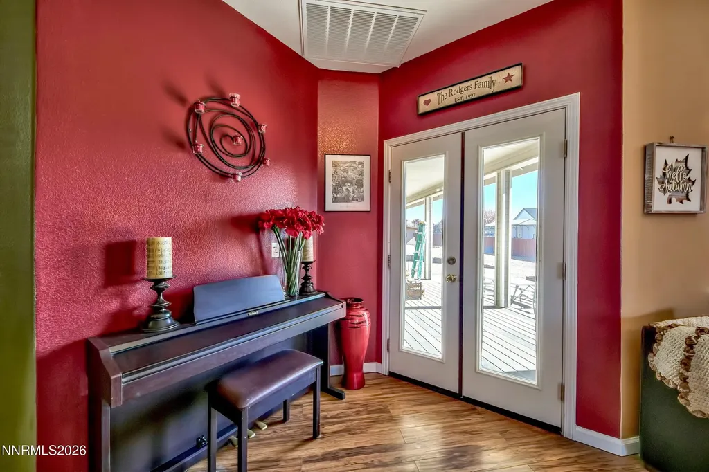 2827 Wade Minden NV 89423