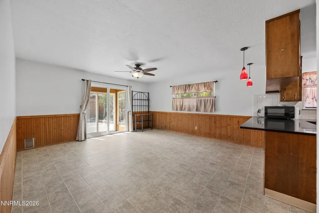 904 Saratoga Carson City NV 89703
